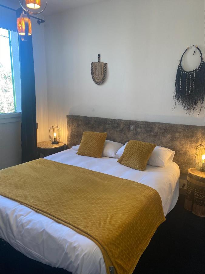 Le Plan B - Hotel 3 Etoiles - Restaurant รูองส์ ภายนอก รูปภาพ